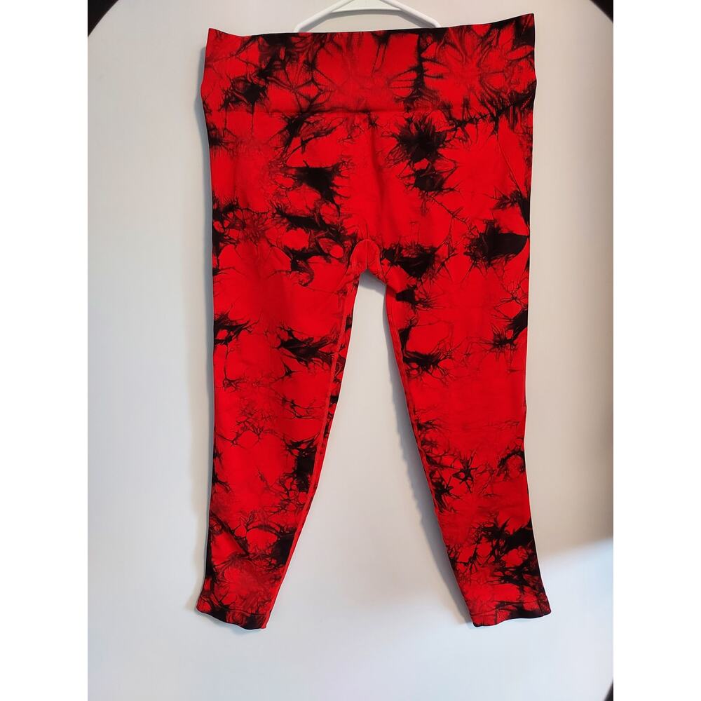 Red and black Tie-dye splatter design high waist leggings - Women's 3XL